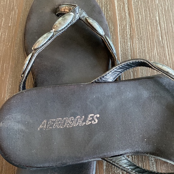 Aerosoles ladies, flat sandals in size 7 - Picture 7 of 8